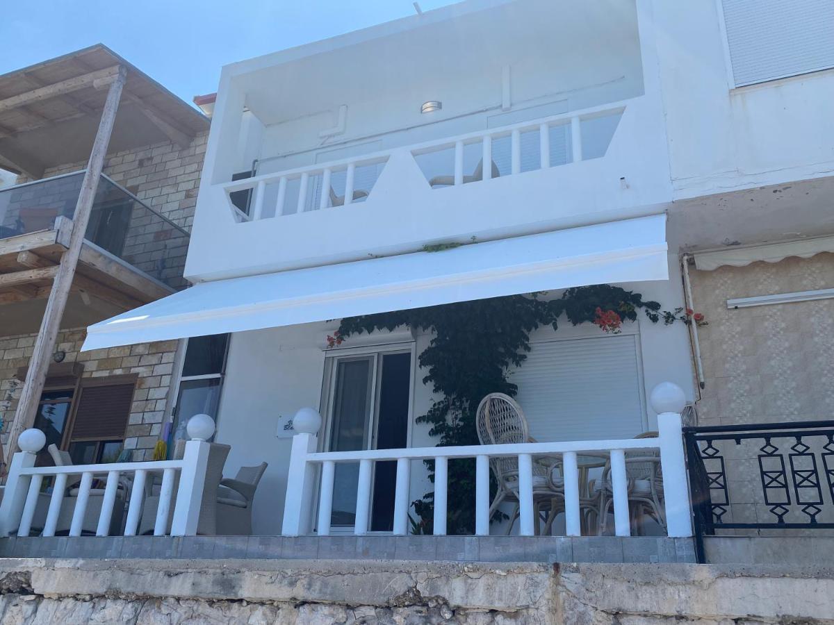 Villa Blanca Haraki Exterior photo
